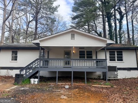 576 Hillcrest Rd Lilburn GA 30047