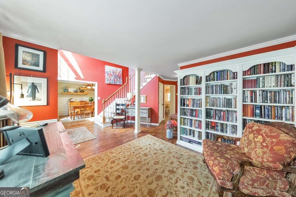 708 Kirkwood CIR
