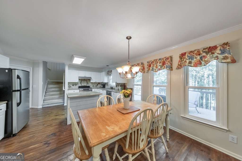 708 Kirkwood CIR