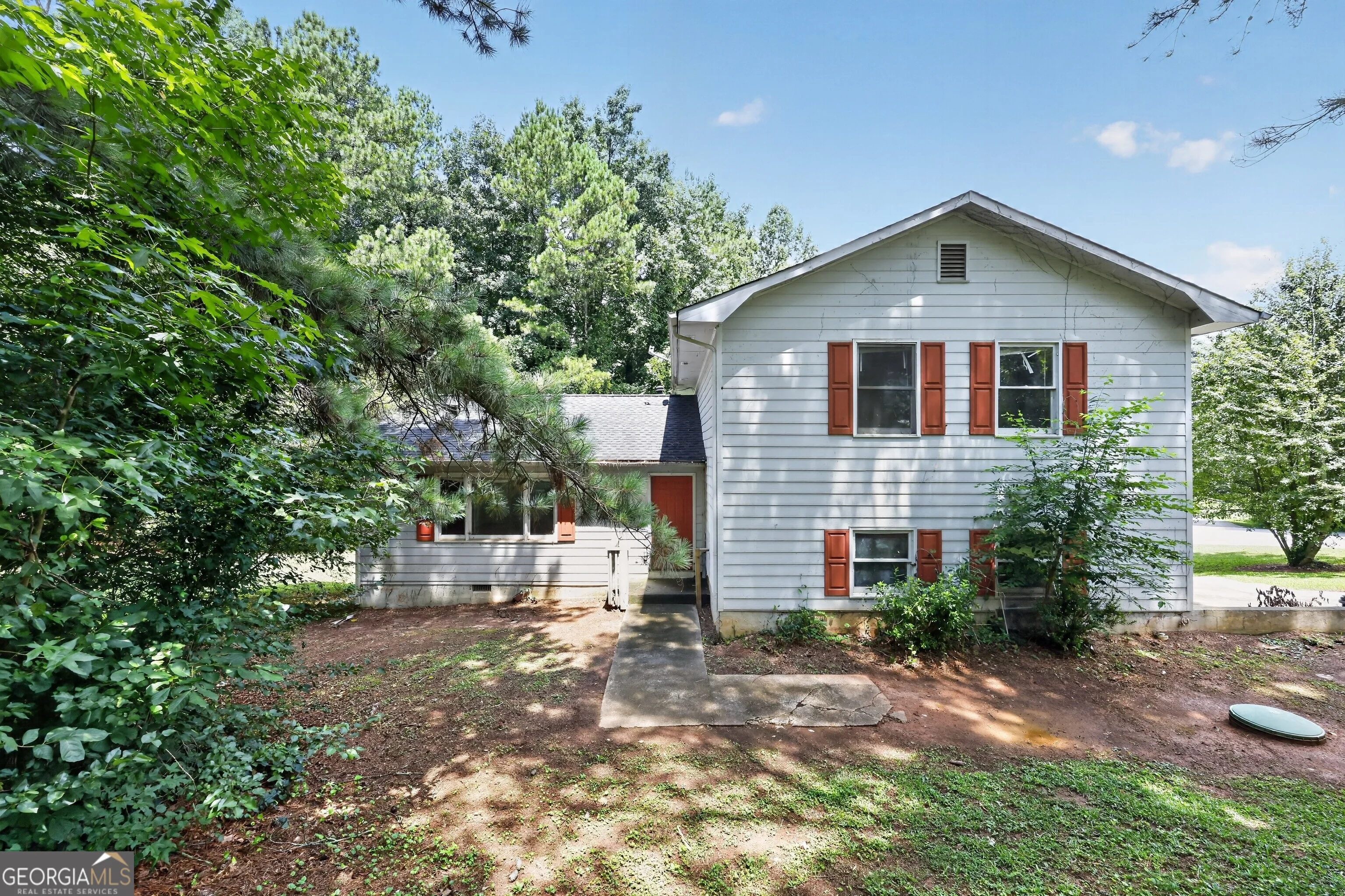 575 Oak Springs Drive NW