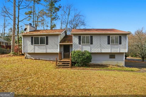 Photo of 4899 Hawk Trail NE, Marietta, GA 30066 (MLS # 10652472)
