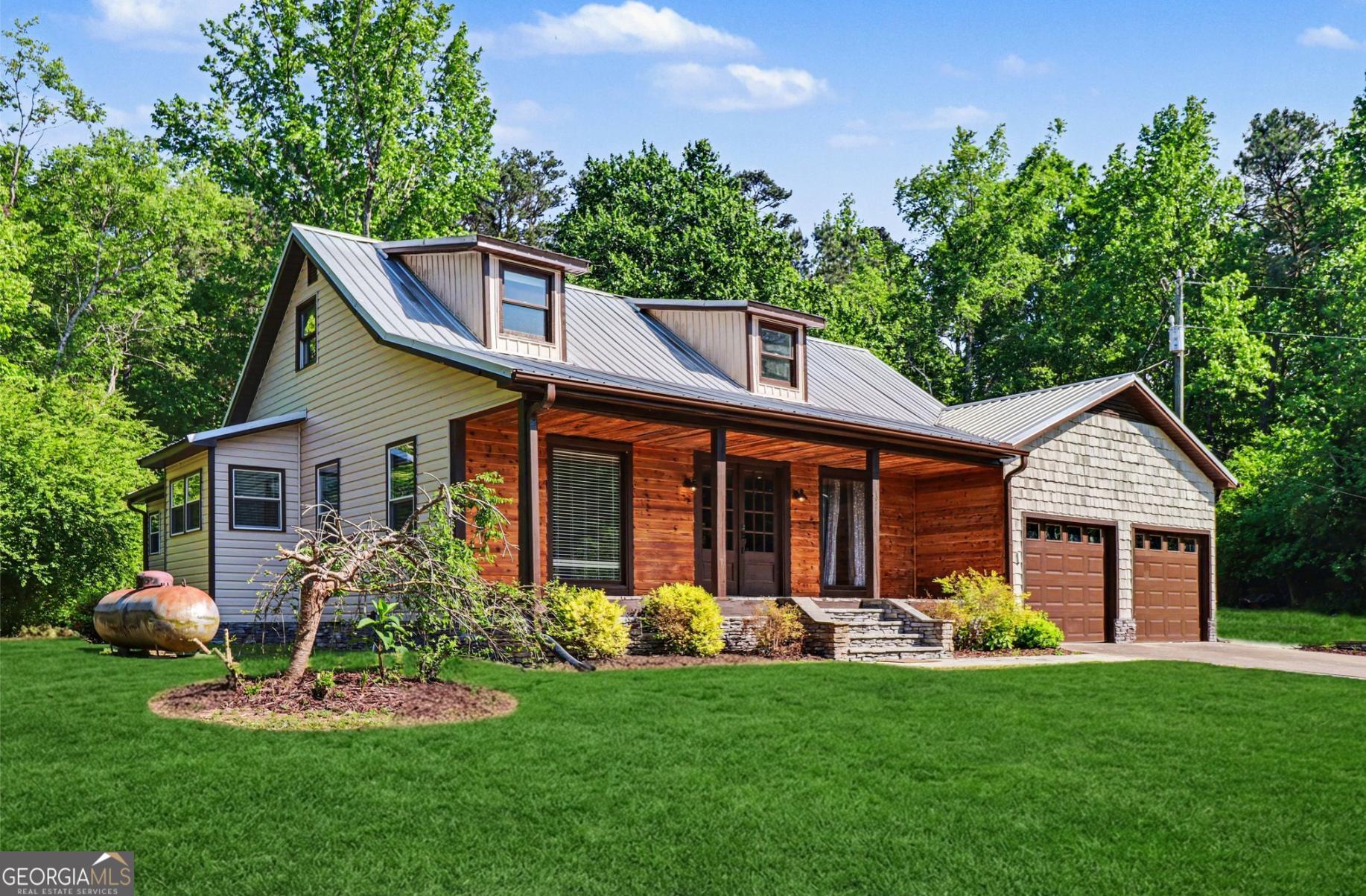 450 Big Springs RD SE