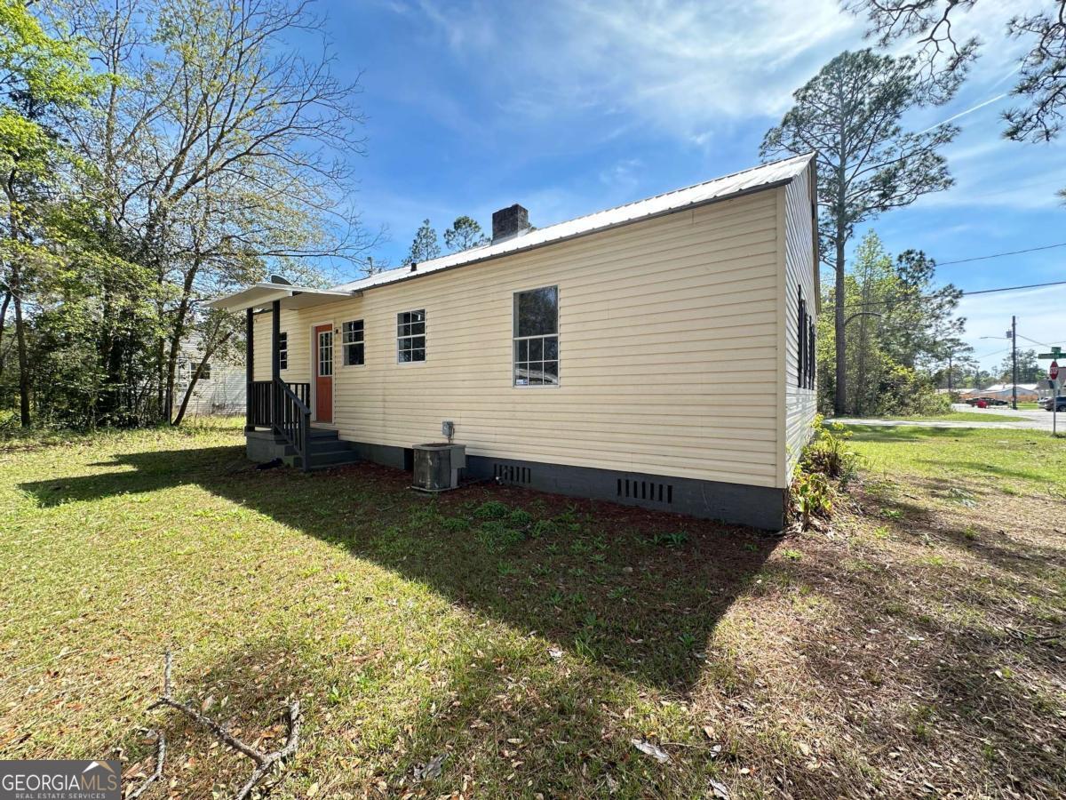 11 Pendleton ST