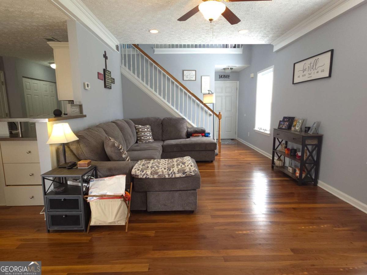 Mountain Ridge - Residential