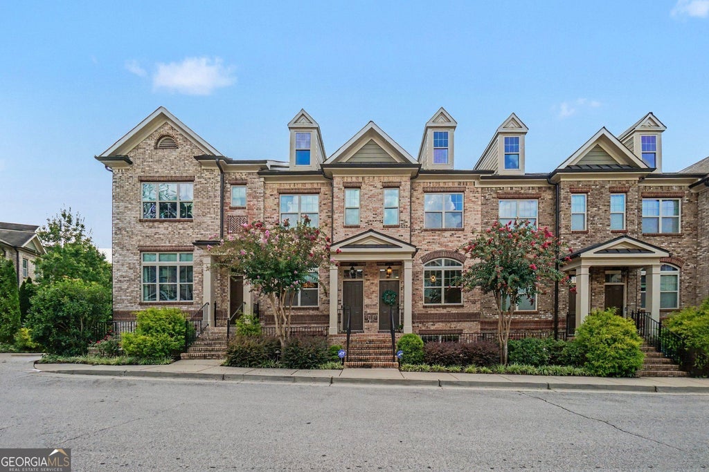 Photo of 1215 Lavista Circle NE, Atlanta, GA 30324 (MLS # 10826765)