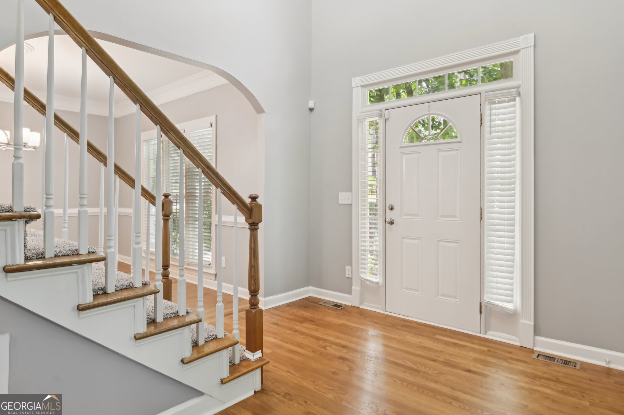 1112 Montclair DR