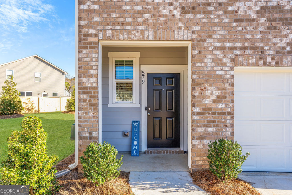 579 Magnolia CIR