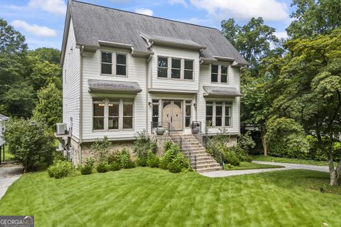 Photo of 1742 Helen Drive NE, Atlanta, GA 30306 (MLS # 10628841)