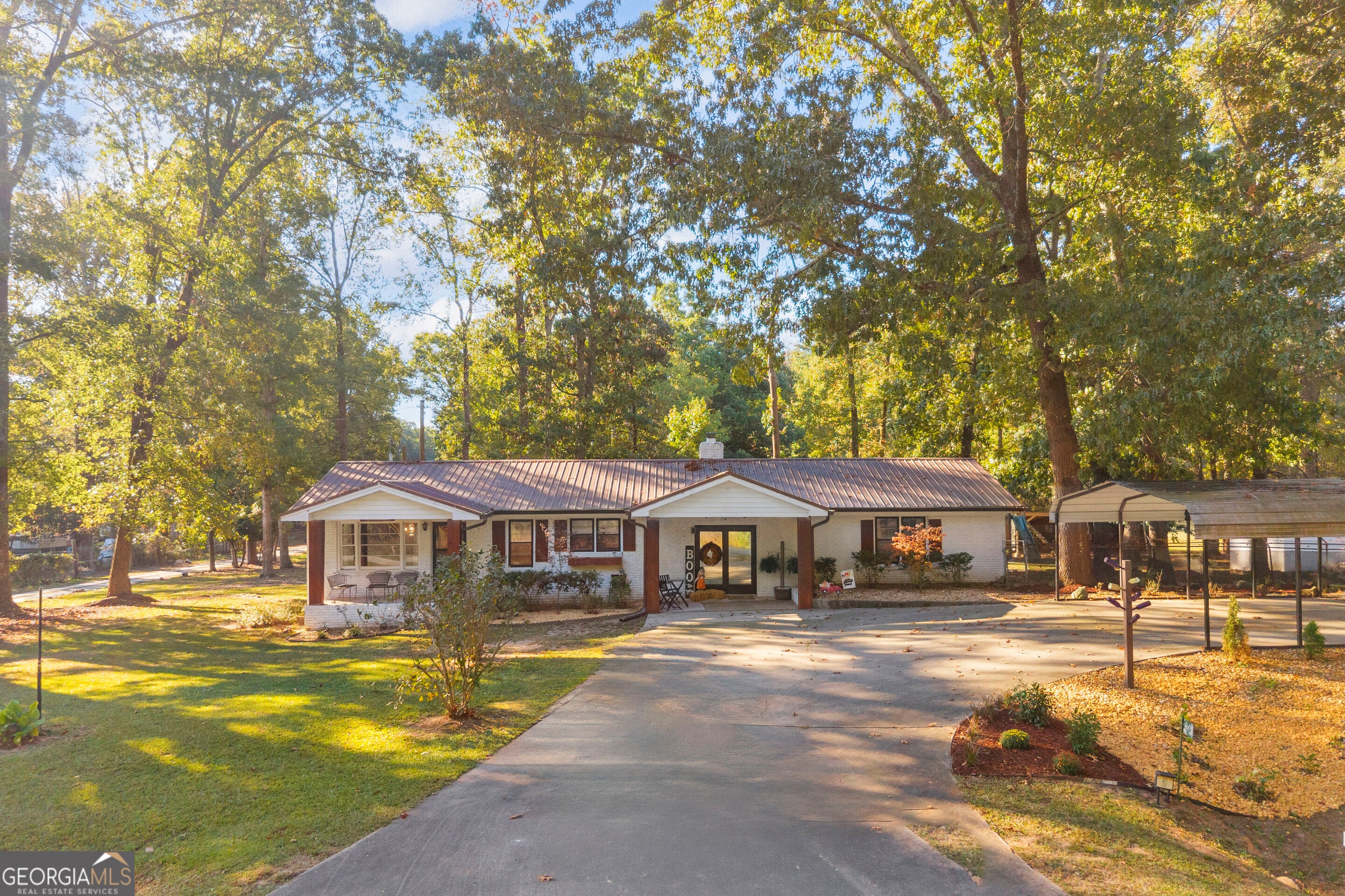 80 Moores LN