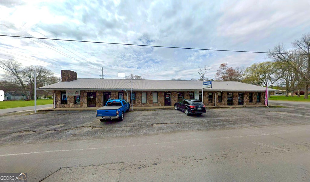 Photo of 314 324 S Duke Street, Lafayette, GA 30728 (MLS # 10842734)