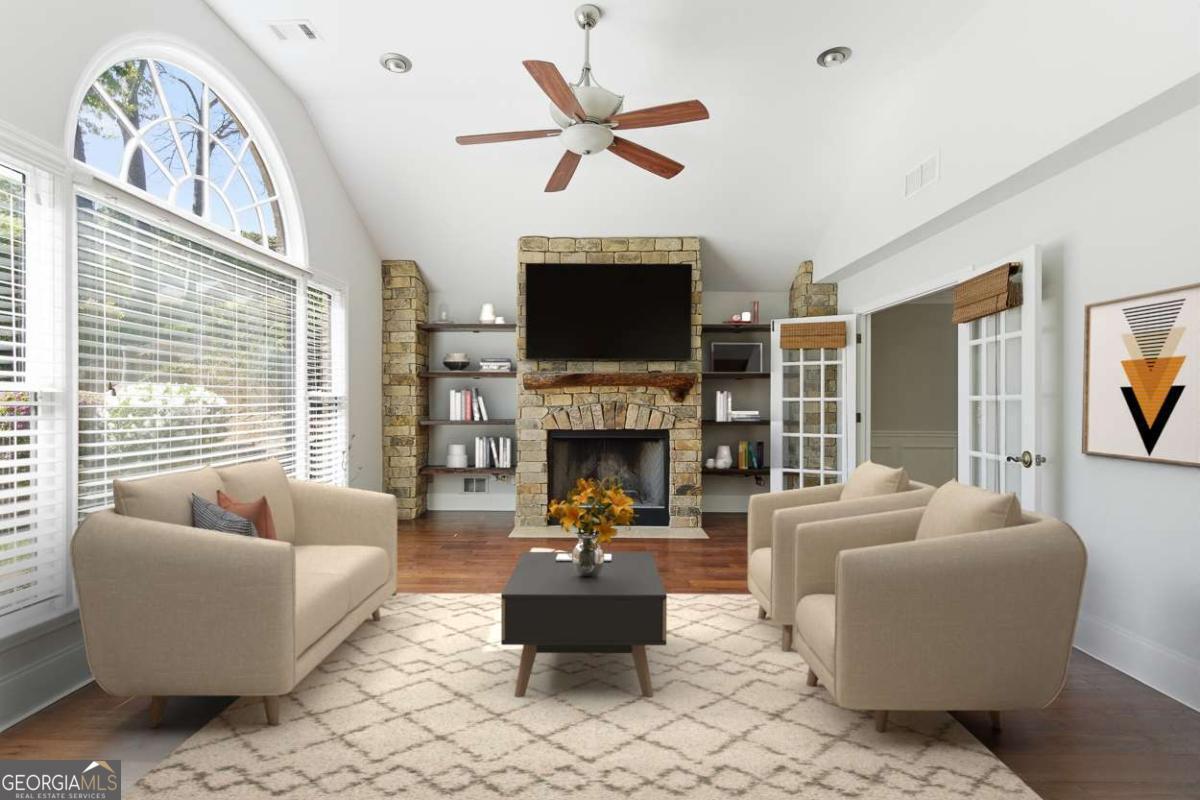 1156 Meadow Oaks DR NW