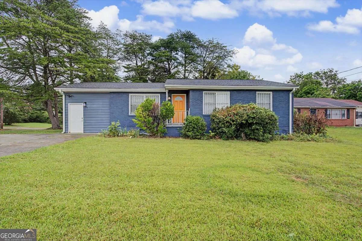 1400 Columbia Drive