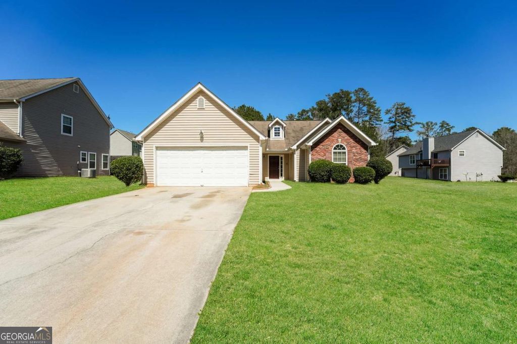 Photo of 375 Stone Ridge Way, Covington, GA 30016 (MLS # 10717052)