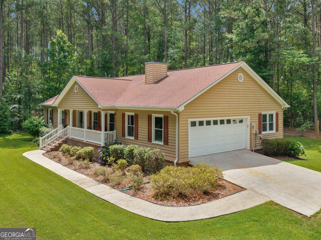 Photo of 570 Woodstown Road, McDonough, GA 30252 (MLS # 10791373)