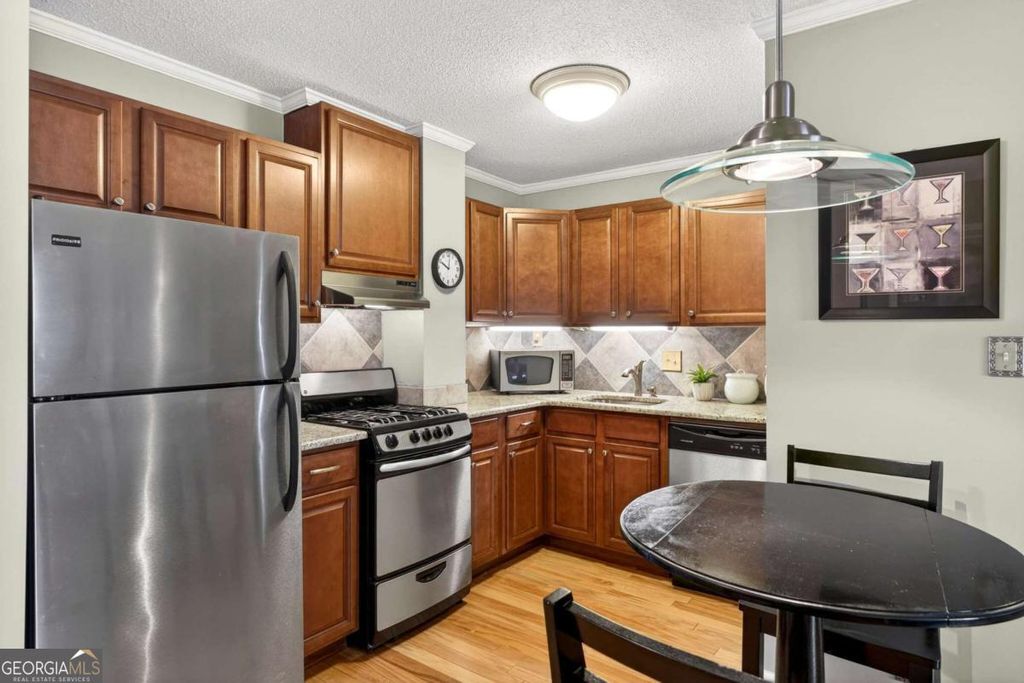 Photo of 2285 Peachtree Road #1106, Atlanta, GA 30309 (MLS # 10675354)