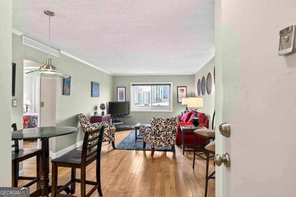 Photo of 2285 Peachtree Road #1106, Atlanta, GA 30309 (MLS # 10675354)