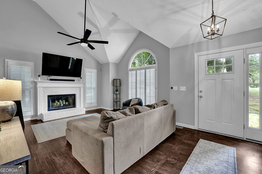 7665 Brentwood CT