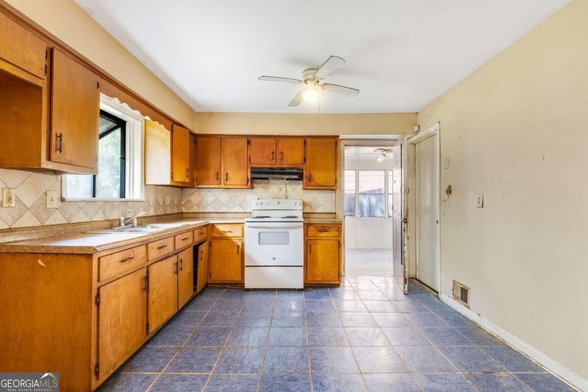 2967 Toney DR