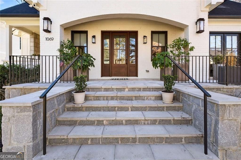 1069 Cumberland RD NE