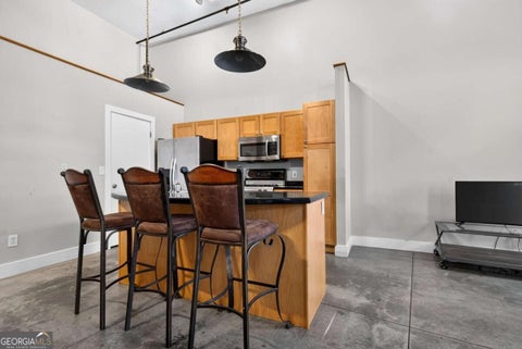 Photo for 350 Peters ST SW 3