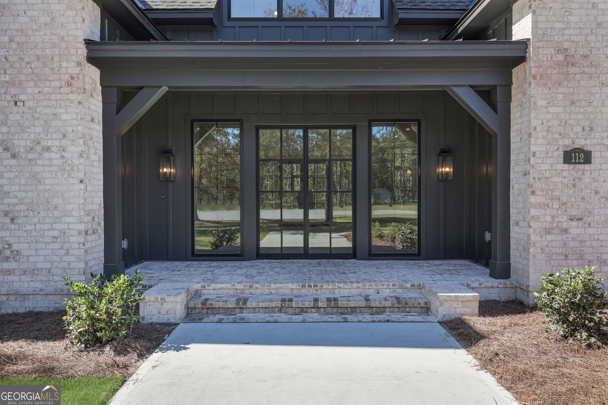 112 Wakefield DR