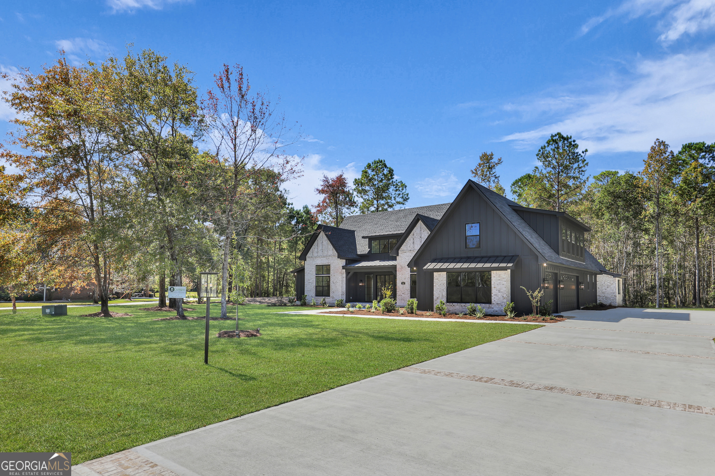 112 Wakefield DR