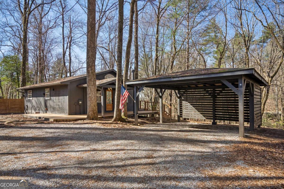 101 Evening Shade LN