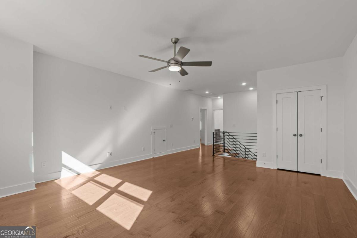Ellis - Residential