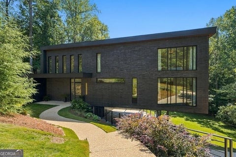 Photo of 80 Idlewood Court, Atlanta, GA 30327 (MLS # 10854948)