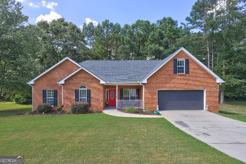 557 Togwatee PASS Hampton GA 30228