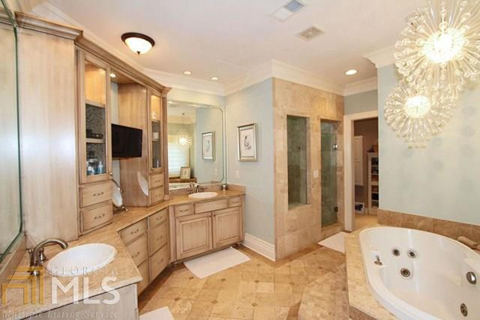 Pine Hills - Residential