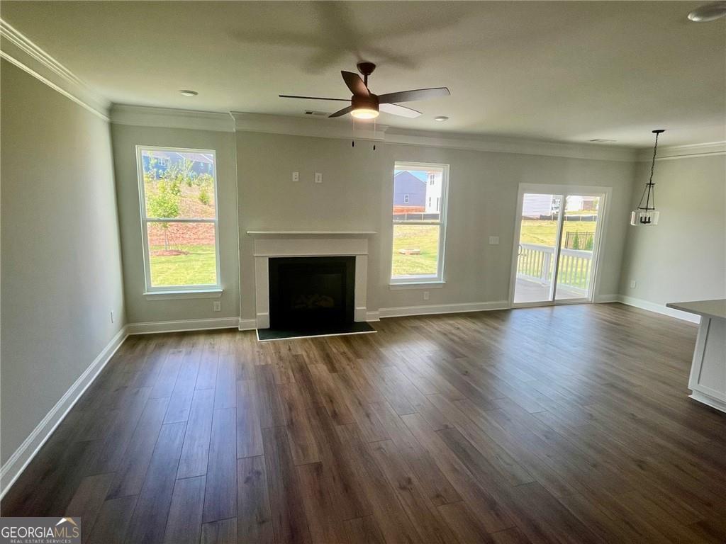 130 Coffee LN