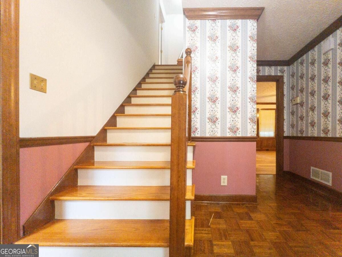 965 Millbrook CT