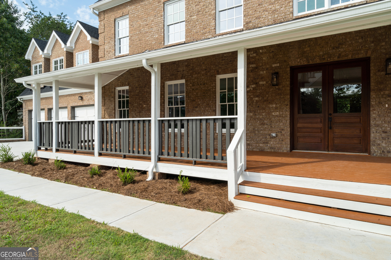 923 Oak DR