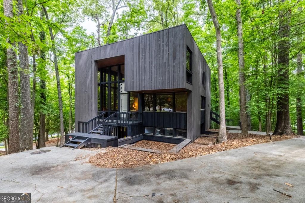 Photo of 1080 Martin Ridge Road, Roswell, GA 30076 (MLS # 10771470)