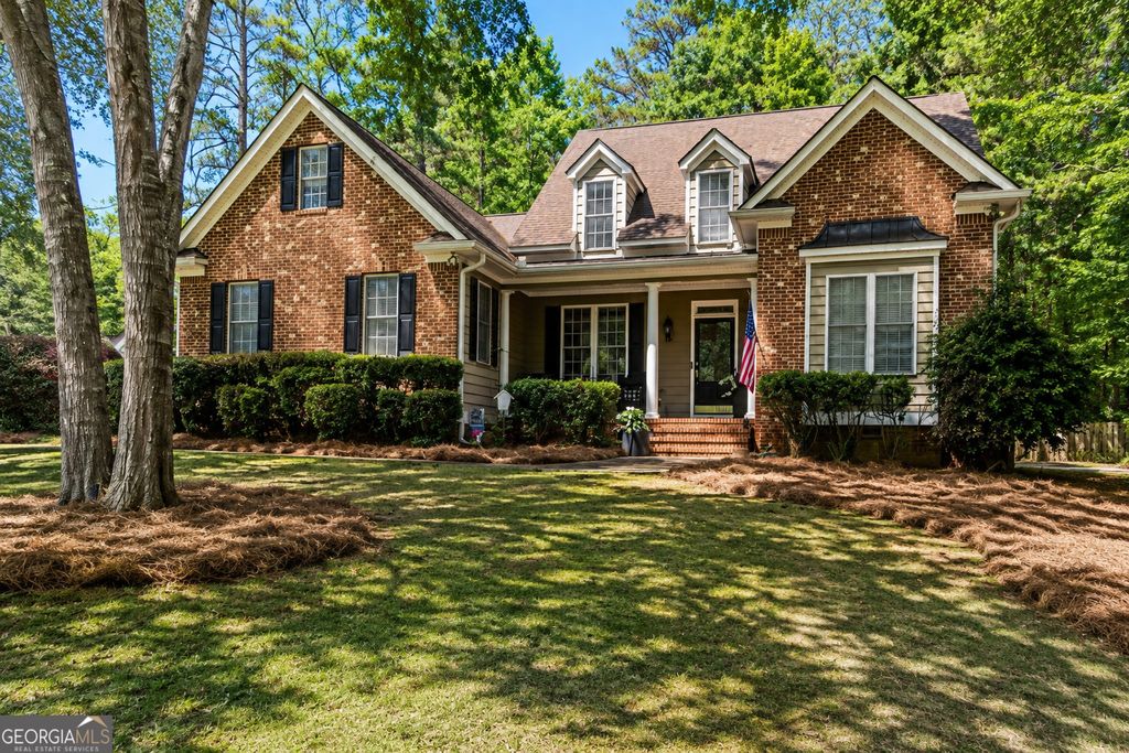 Photo of 127 Shoreline Circle, Newnan, GA 30263 (MLS # 10769730)