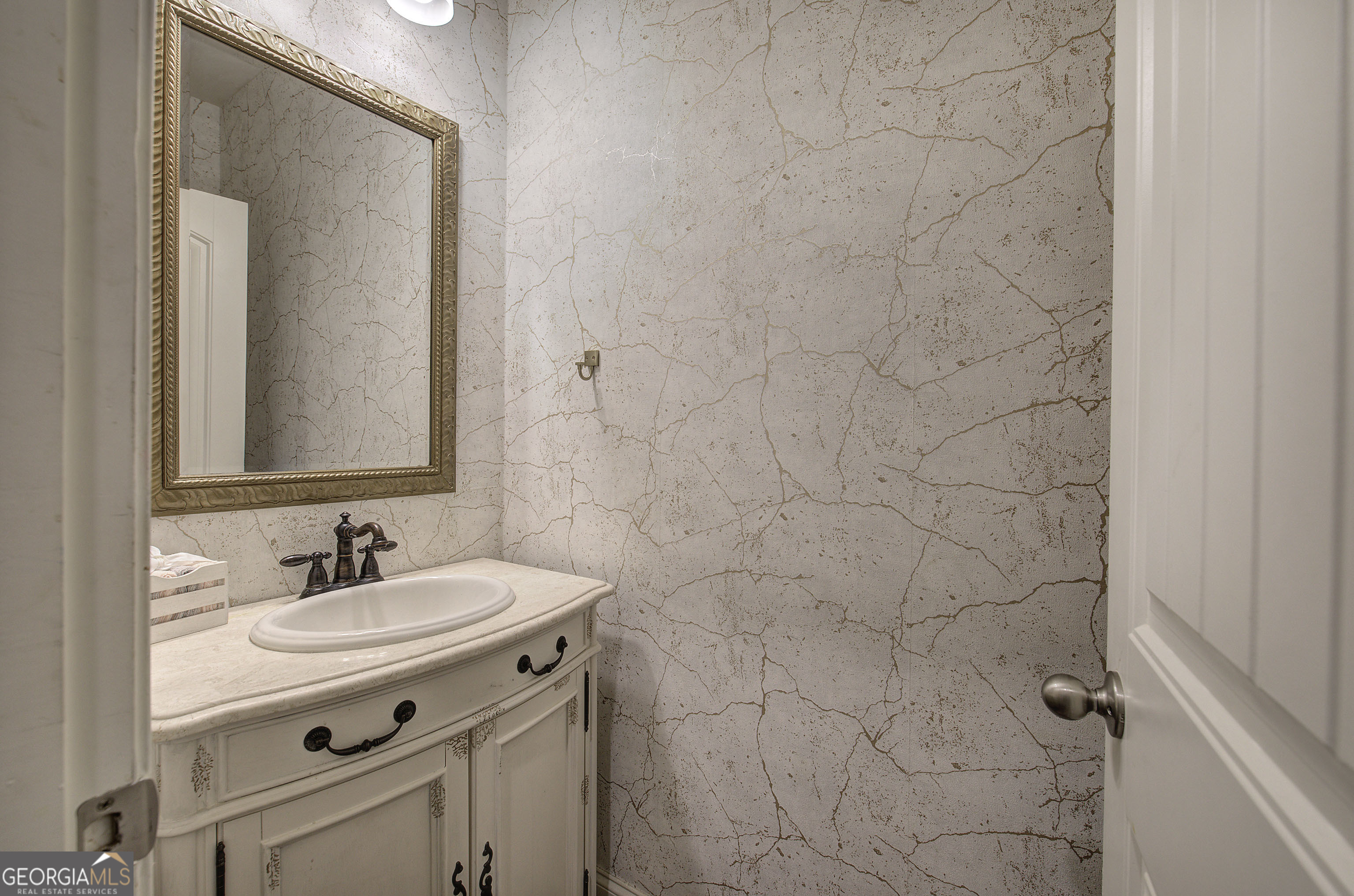 Canton, Georgia 30115, United States, 4 Bedrooms Bedrooms, ,3 BathroomsBathrooms,Residential,Active,251000