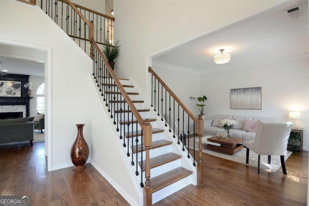 1732 Paramore PL NE
