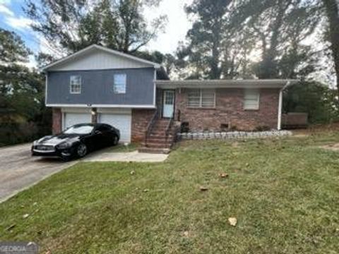 6973 Kimberland Gardens LN Lithonia GA 30058