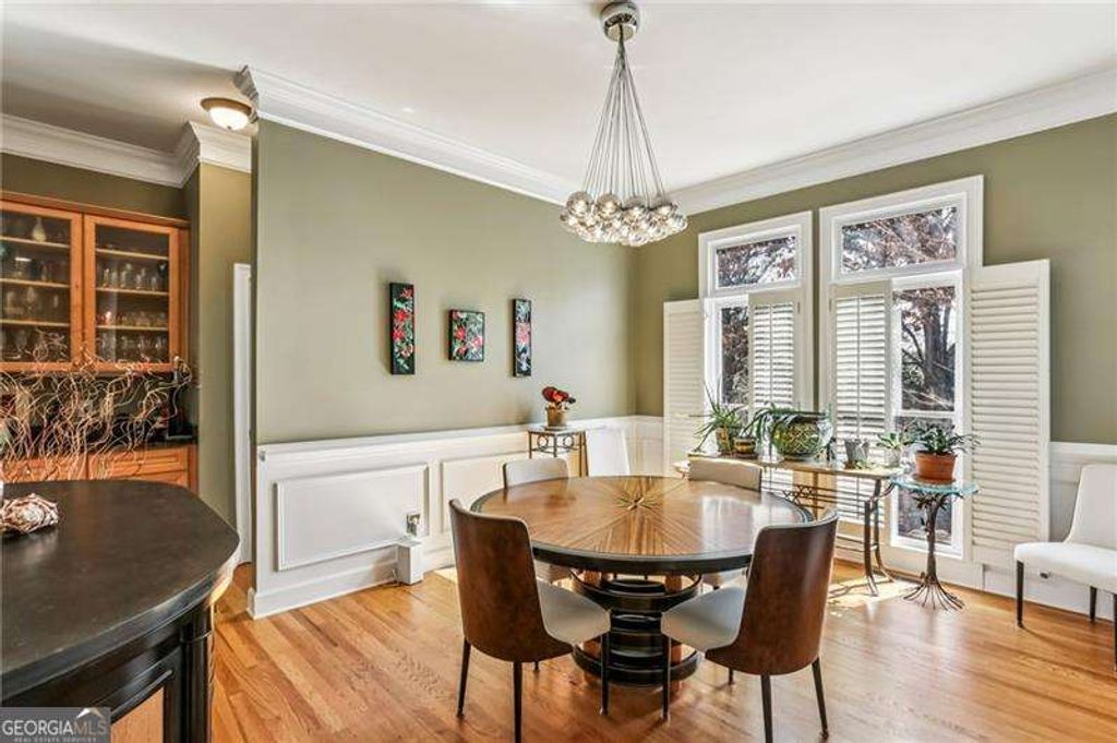 Photo of 1454 Wembley Ct NE, Atlanta, GA 30329 (MLS # 10733734)