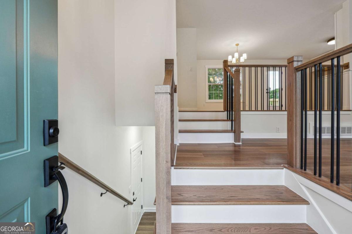 3343 Mooring DR