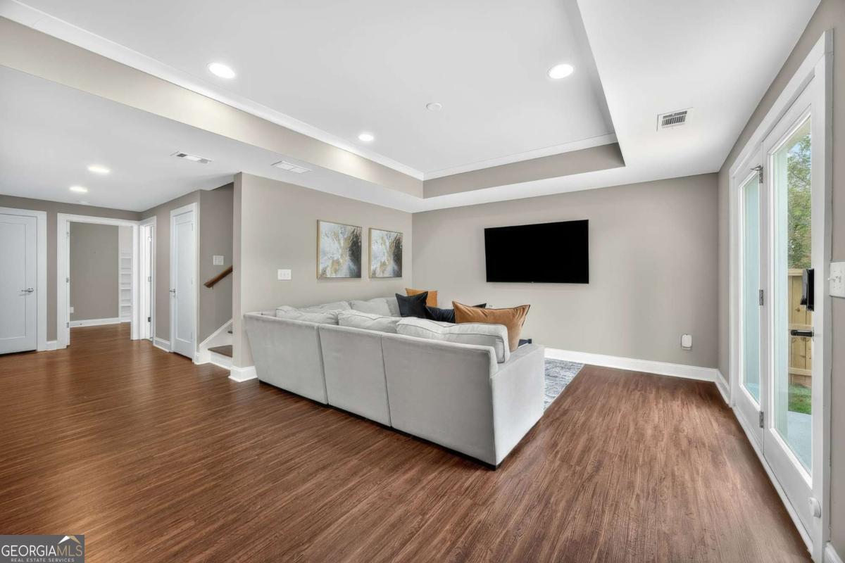 Eastside Walk - Residential