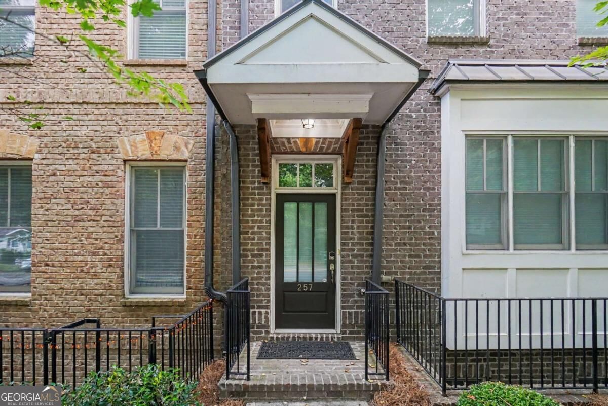 257 Cole ST NE