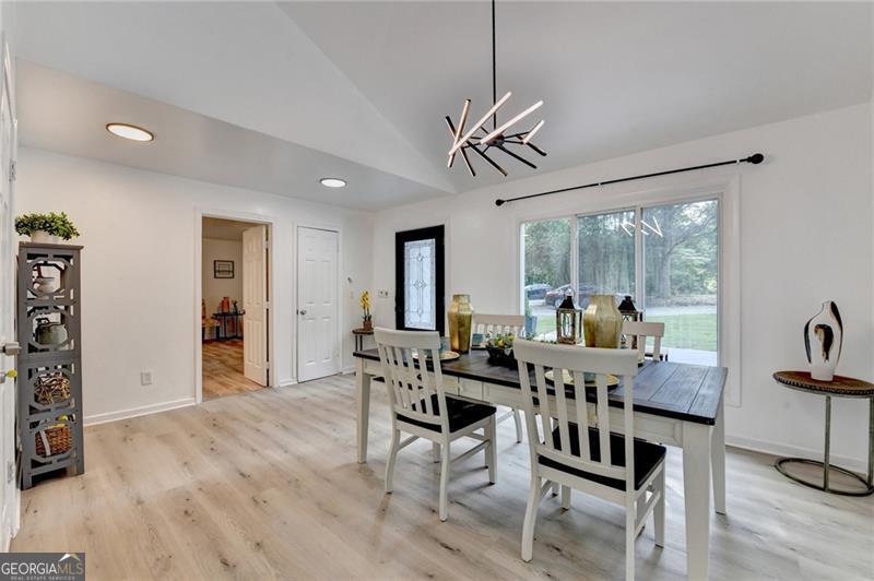 340 River Knoll DR