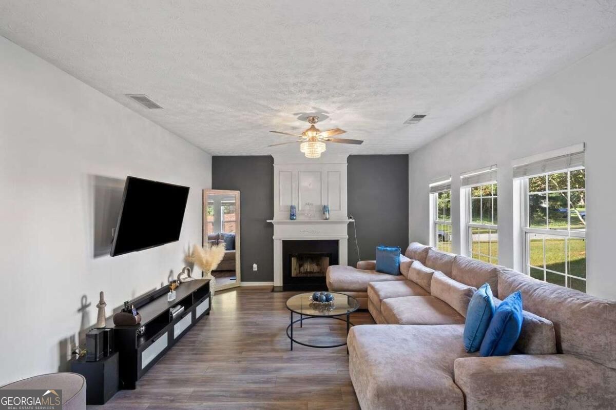 473 Concord CIR