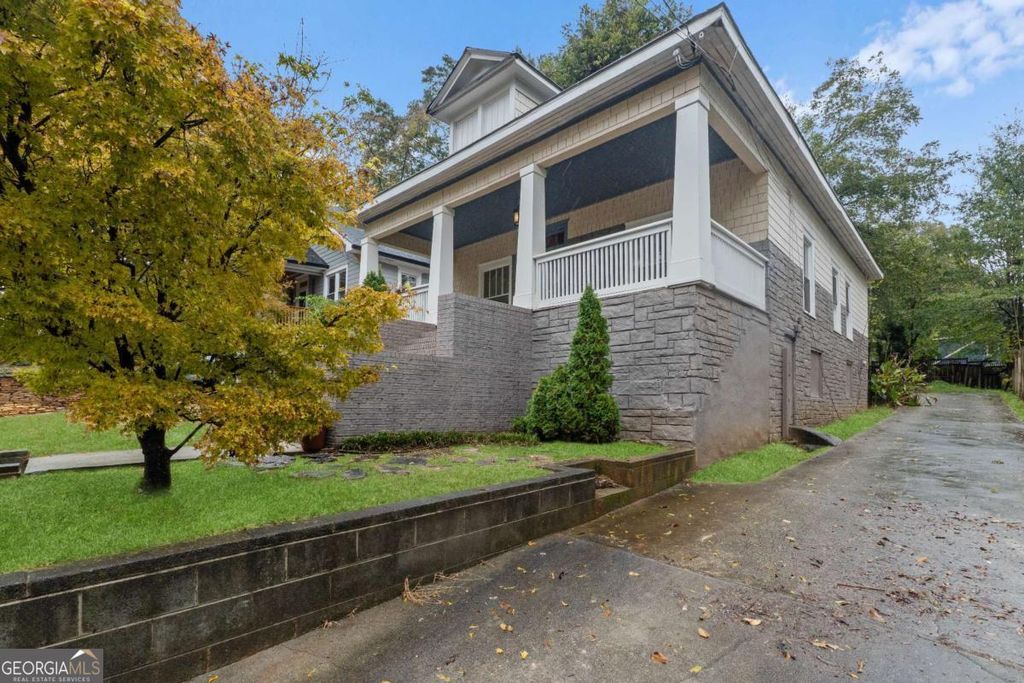 Photo of 1440 Everhart Street SW, Atlanta, GA 30310 (MLS # 10690802)