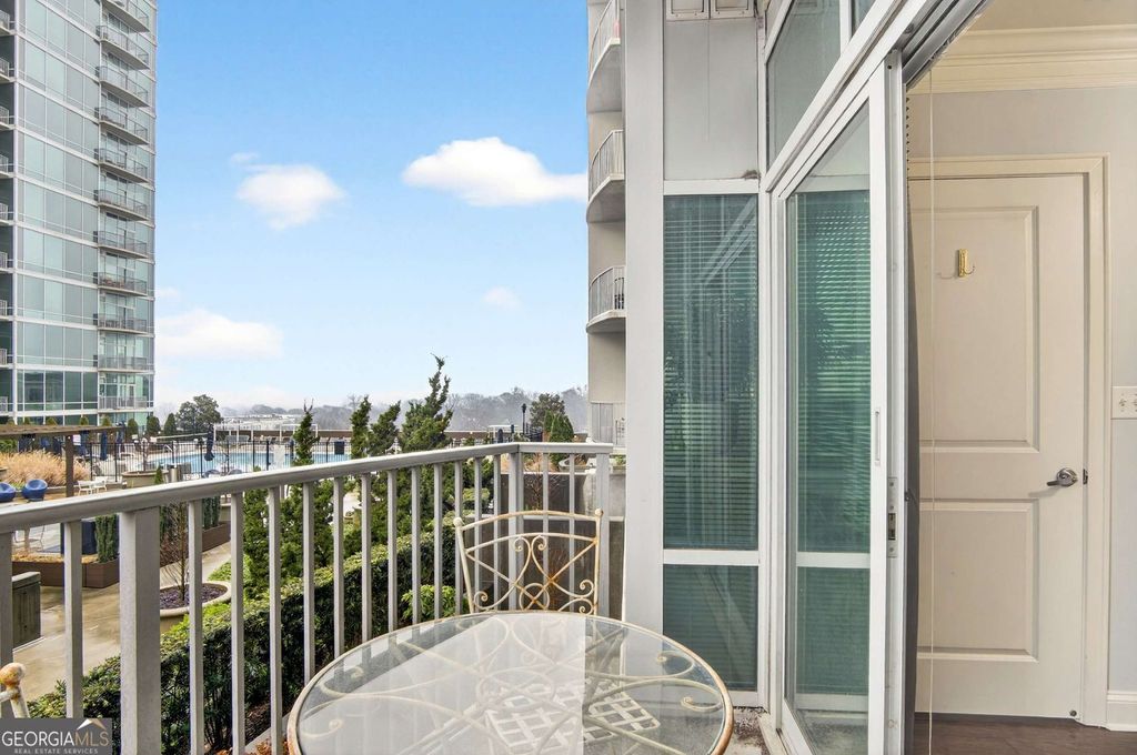 Photo of 923 Peachtree Street NE #826, Atlanta, GA 30309 (MLS # 10678358)