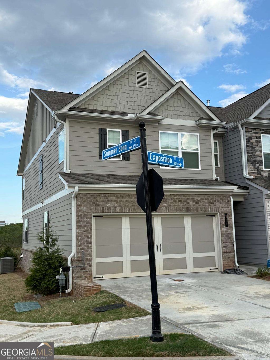 Photo of 800 Exposition Pte, Marietta, GA 30067 (MLS # 10729113)