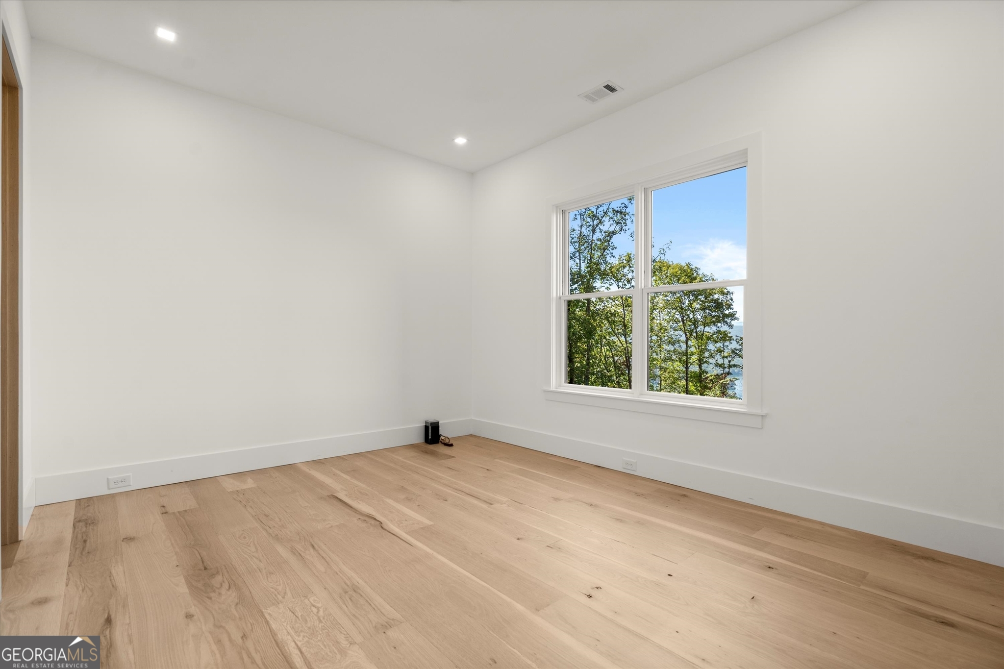 Tiger, Georgia 30576, United States, 5 Bedrooms Bedrooms, ,6 BathroomsBathrooms,Residential,Active,223158