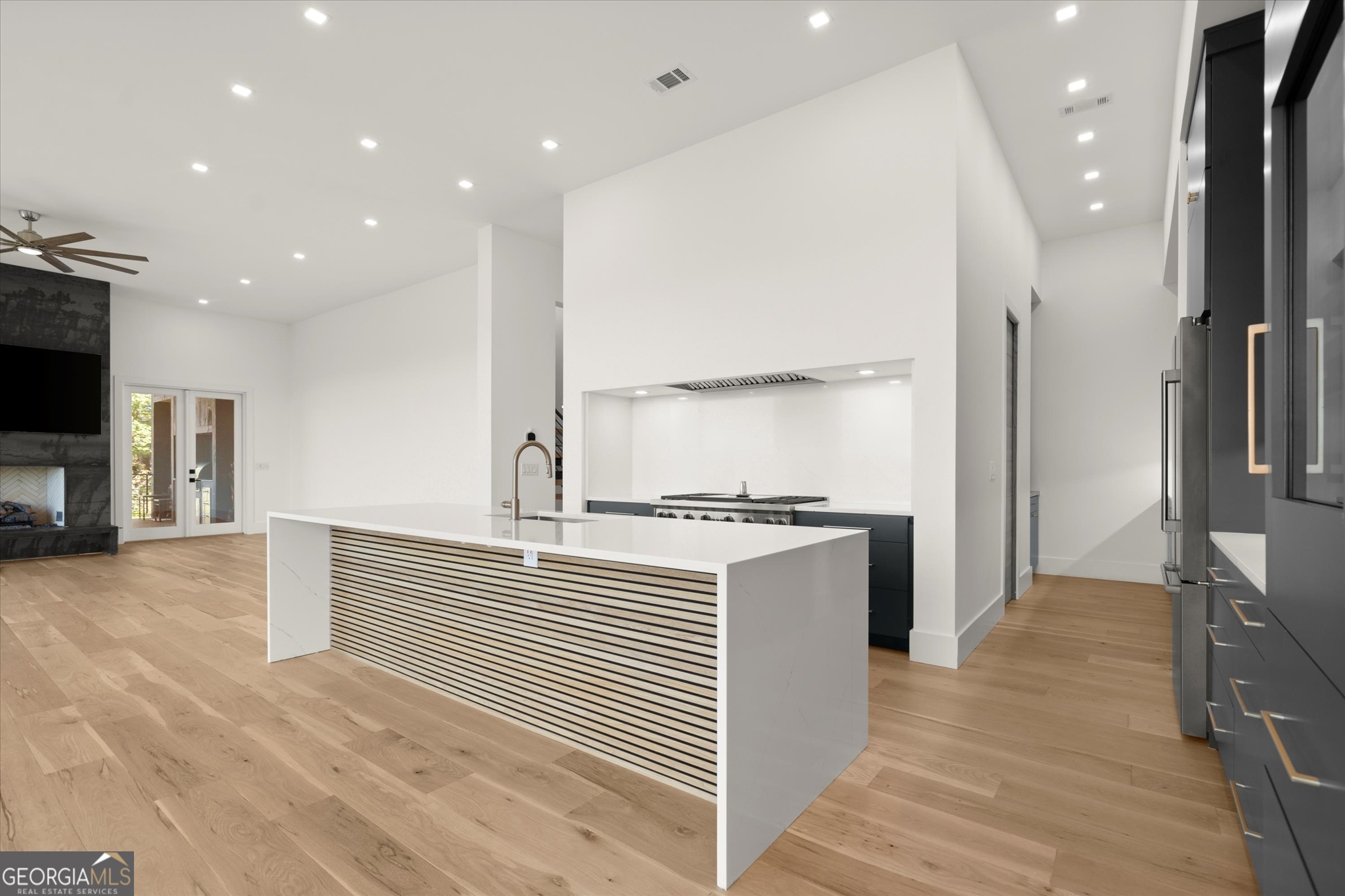 Tiger, Georgia 30576, United States, 5 Bedrooms Bedrooms, ,6 BathroomsBathrooms,Residential,Active,223158